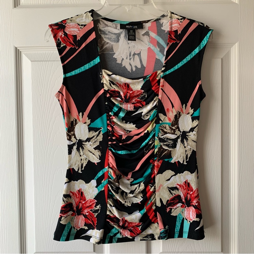 Style & Co black & pink floral top size PM